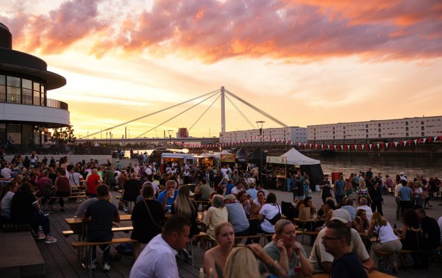 Rheinuferfest 2025 Lys Y. Seng