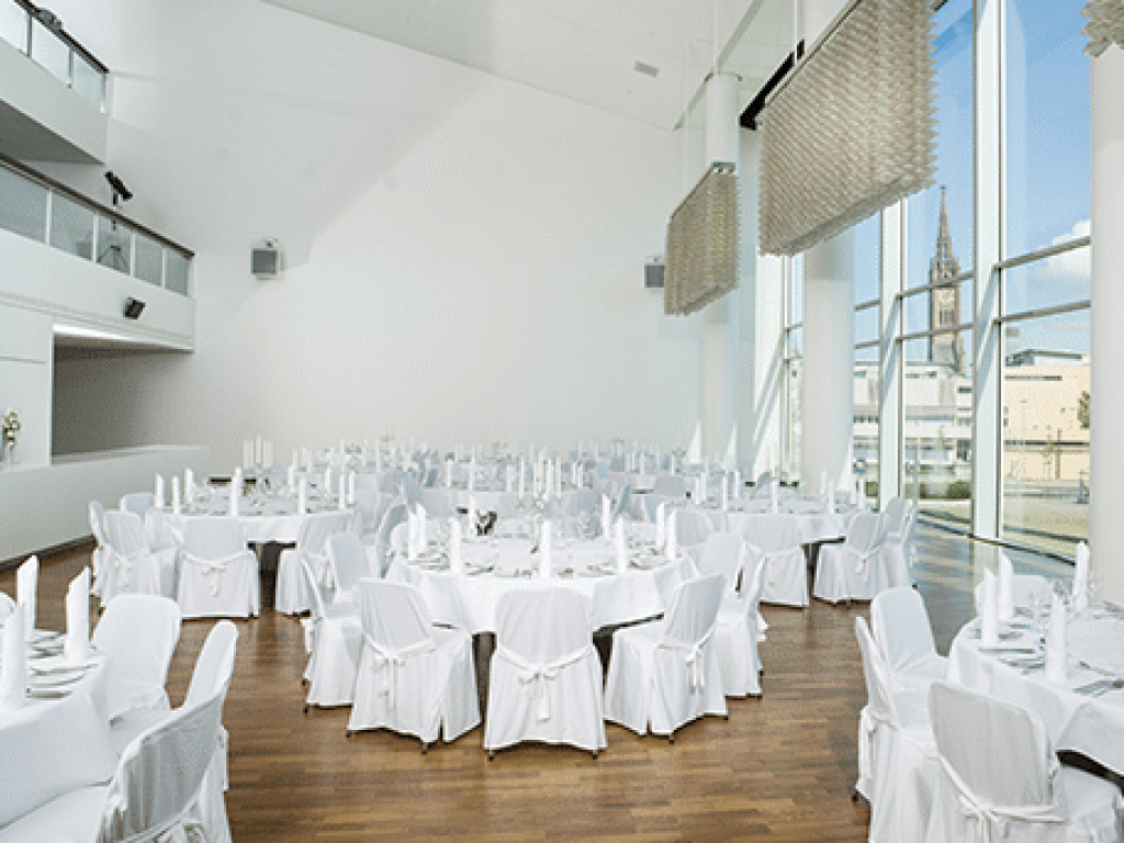 Gläsernes Foyer 6