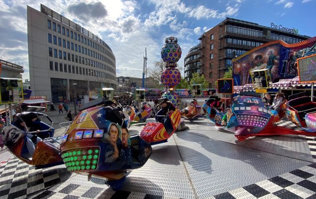 Fahrgeschäft auf der Frühjahrsmess in Ludwigshafen