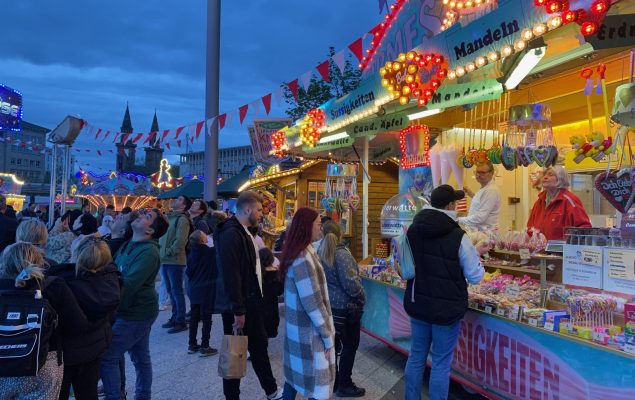 Süßigkeiten-Stand auf der Frühjahrsmess in Ludwigshafen